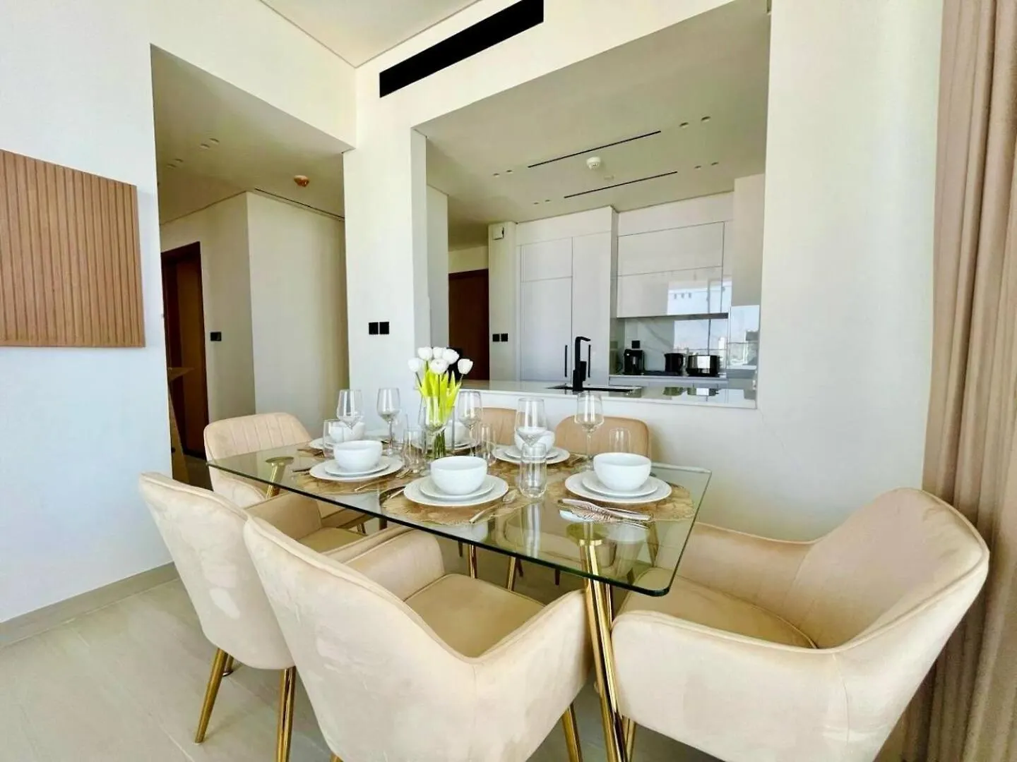 Sunkissed Serenity Luxe 2Br W Plunge Pool Dubai United Arab Emirates