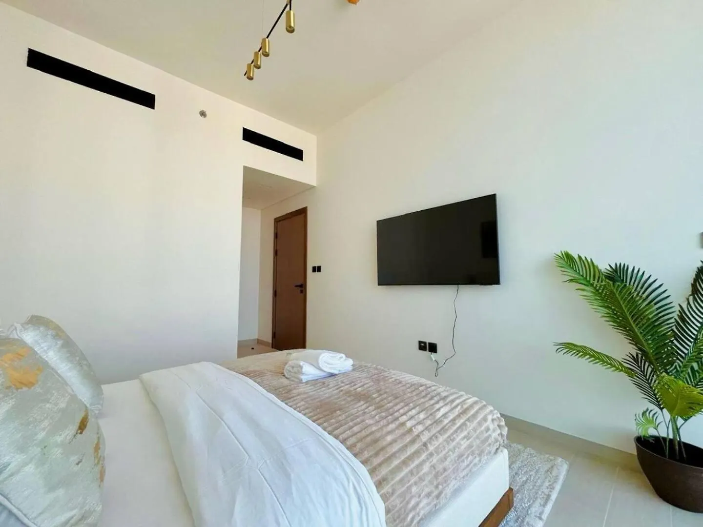 Apartment Sunkissed Serenity Luxe 2Br W Plunge Pool Dubai United Arab Emirates